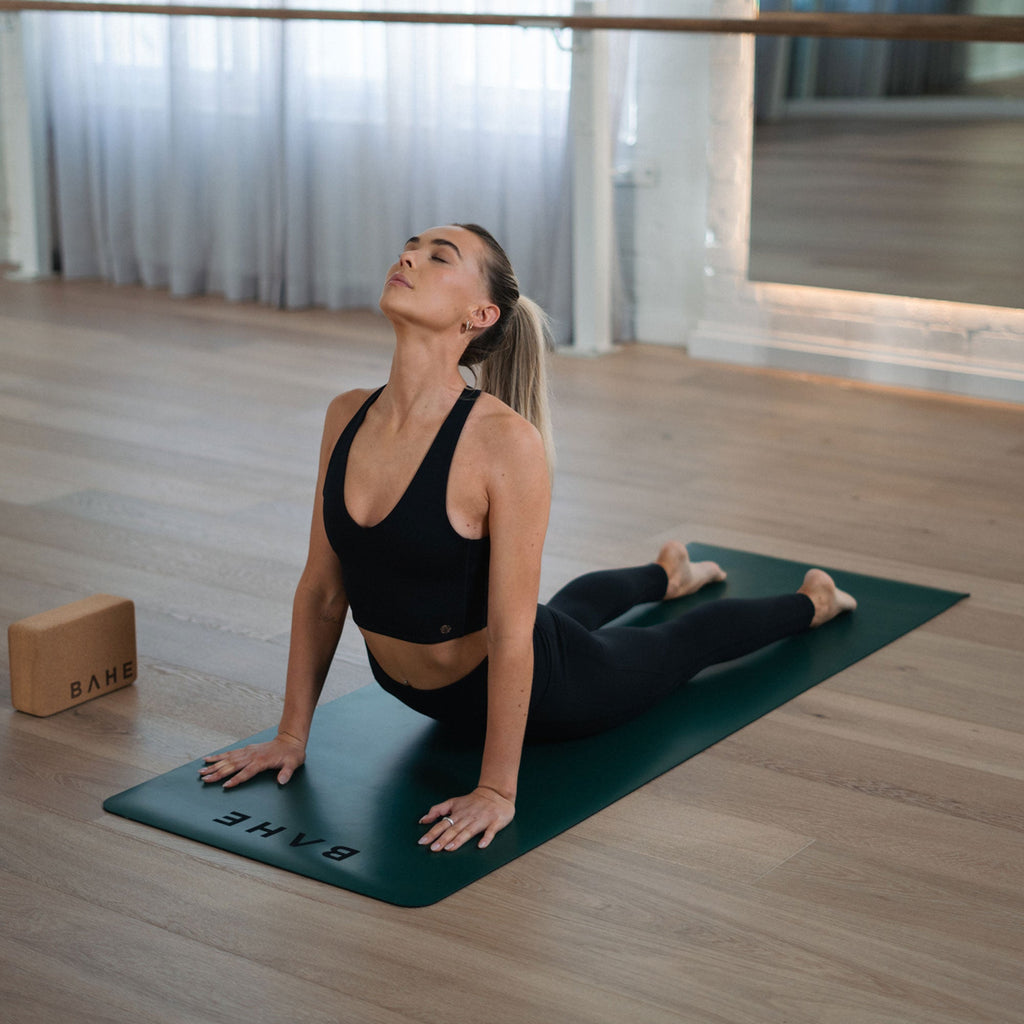 ATTUNE CROSS BACK TOP BLACK