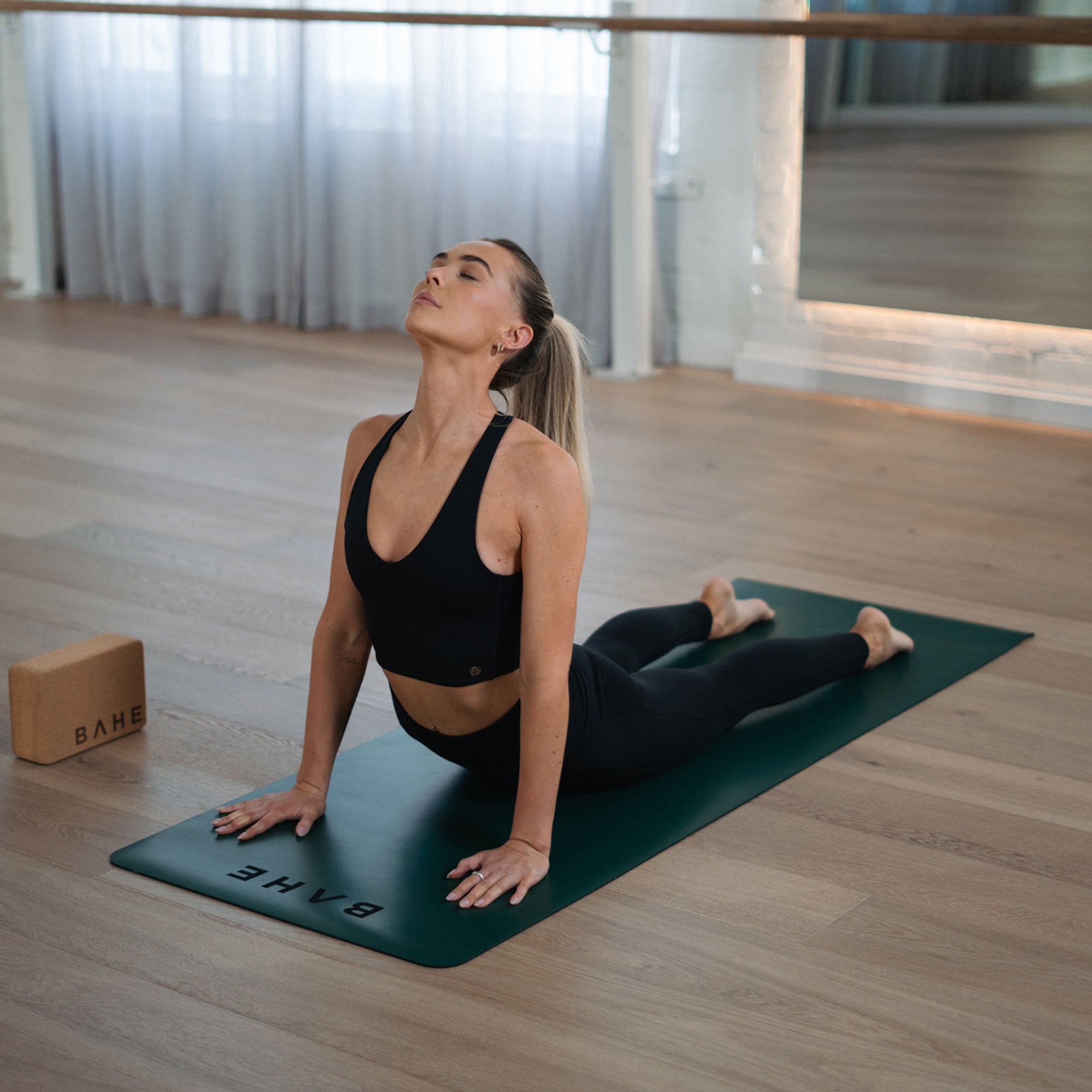 ATTUNE CROSS BACK TOP BLACK